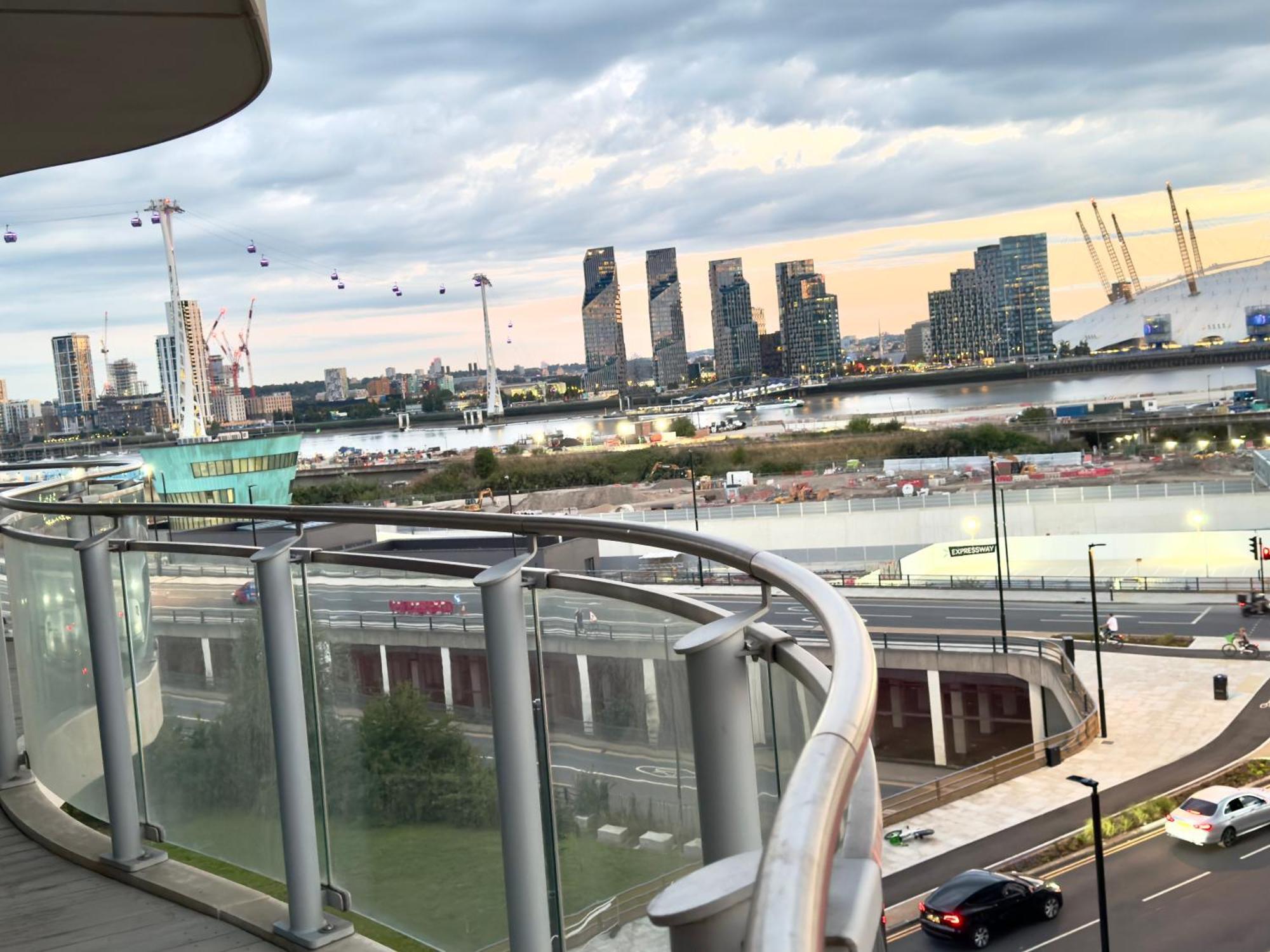 London Excel Cosy Apartment With Balcony & River View Close To O2 Arena, Cable Car, City Hall Esterno foto